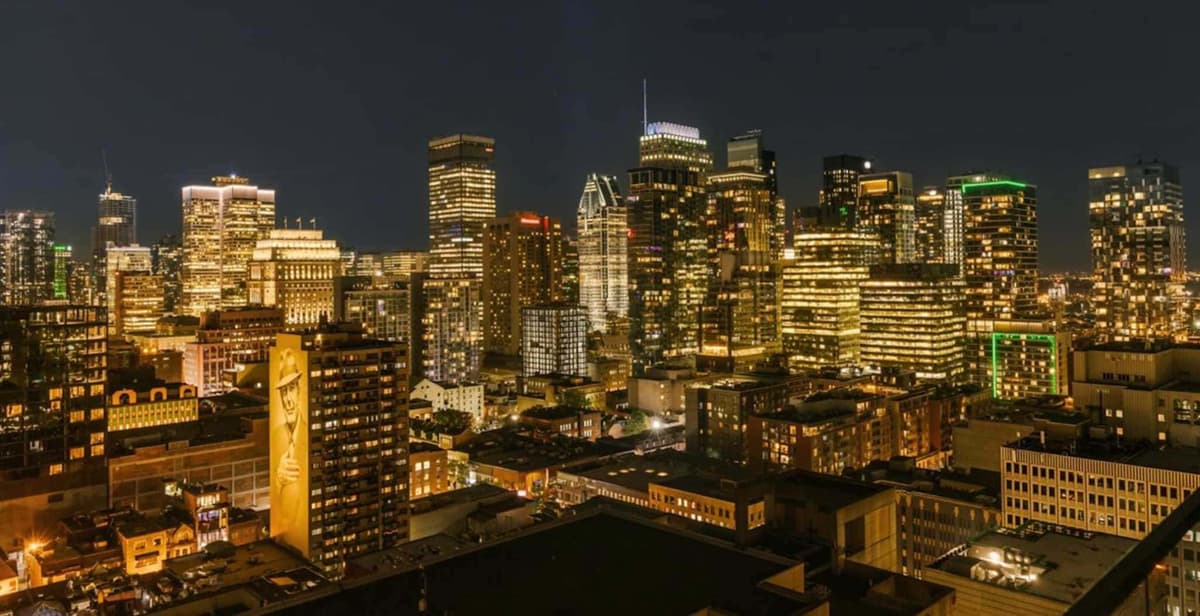 Contemporary architectural details and design elements throughout Nester Downtown Montréal property featuring cultural neighborhood context